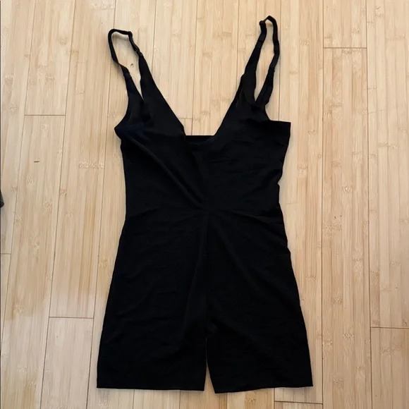 SKIMS Black Women's Intimate Bodysuit - Picture 2 of 3